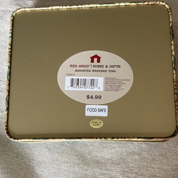 Rare Find. Vintage and extremely rare Red Shed Western tin box - Picture 3 of 3